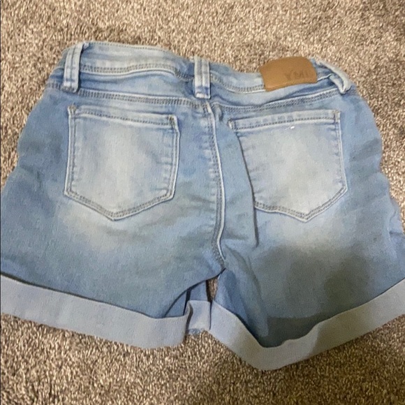 jean shorts - Picture 2 of 2
